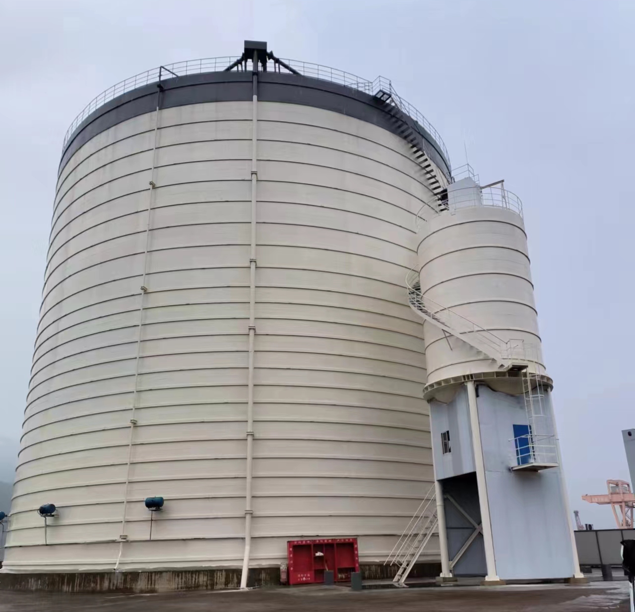 四川10万吨水泥钢板库