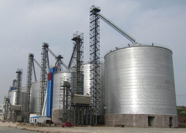 四川大型钢板库构造参数及水泥储存质量